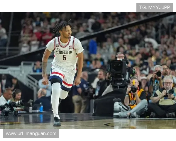 模拟选秀前五顺位预测：达拉斯翼队有望选中康涅狄格大学后卫阿兹·富德